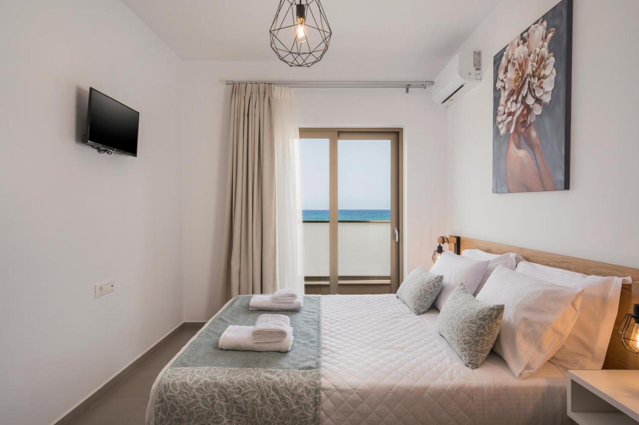 Indigo Blue Seaside Deluxe Apartments Kissamos Exterior photo